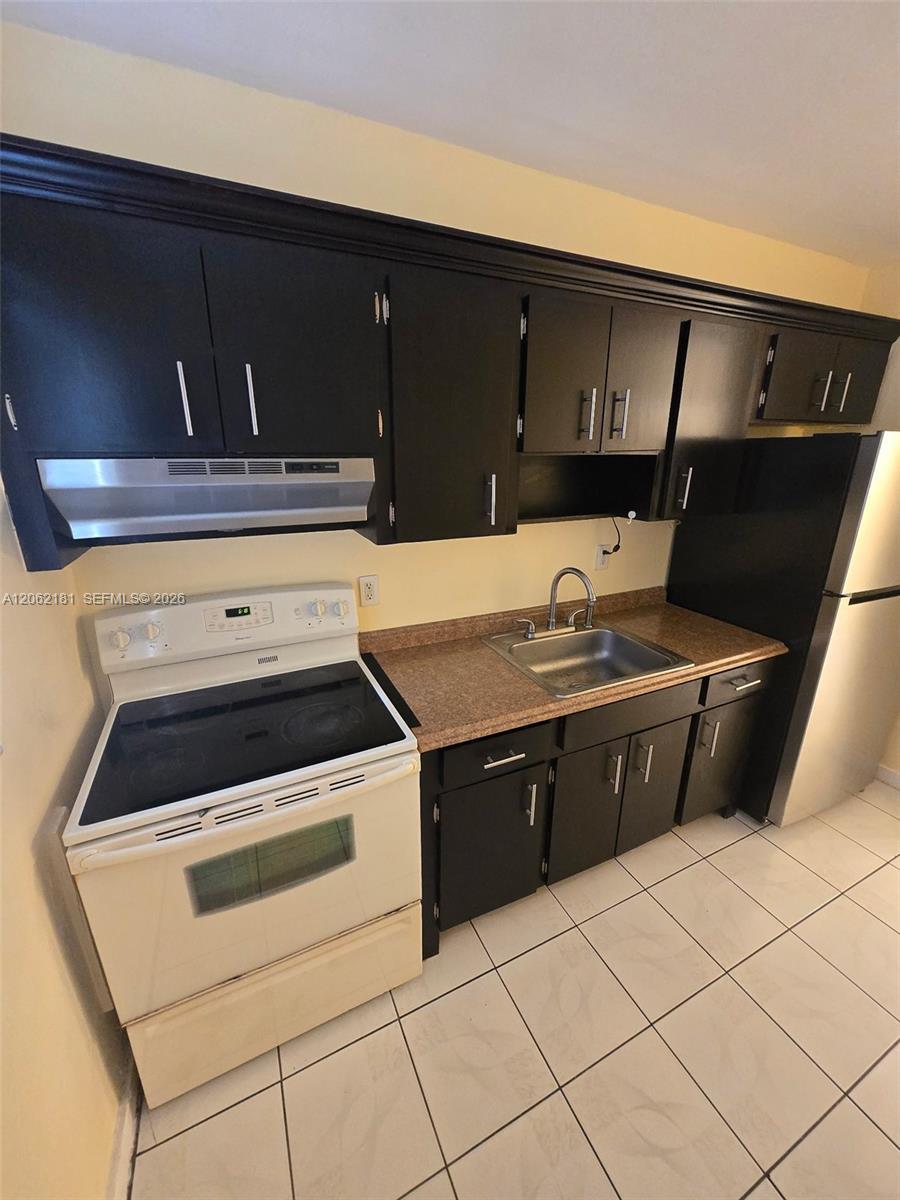 7340 NW 37th St # 4, Davie FL 33024