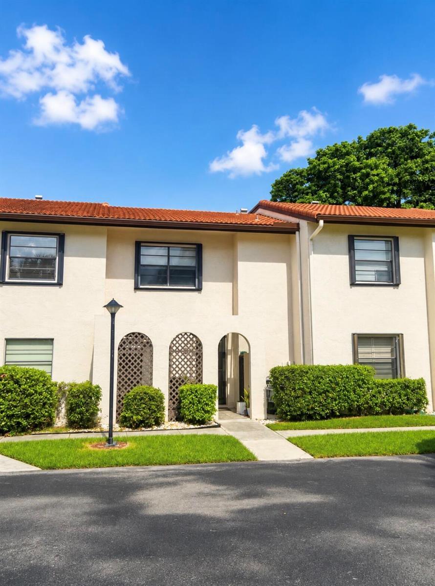8210 Casa Del Lago # C, Boca Raton FL 33433