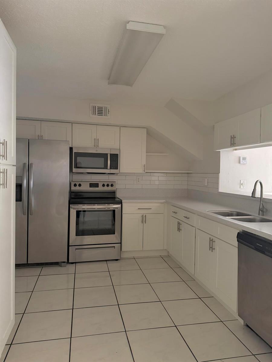 13790 BOTTLEBRUSH Court, Wellington FL 33414