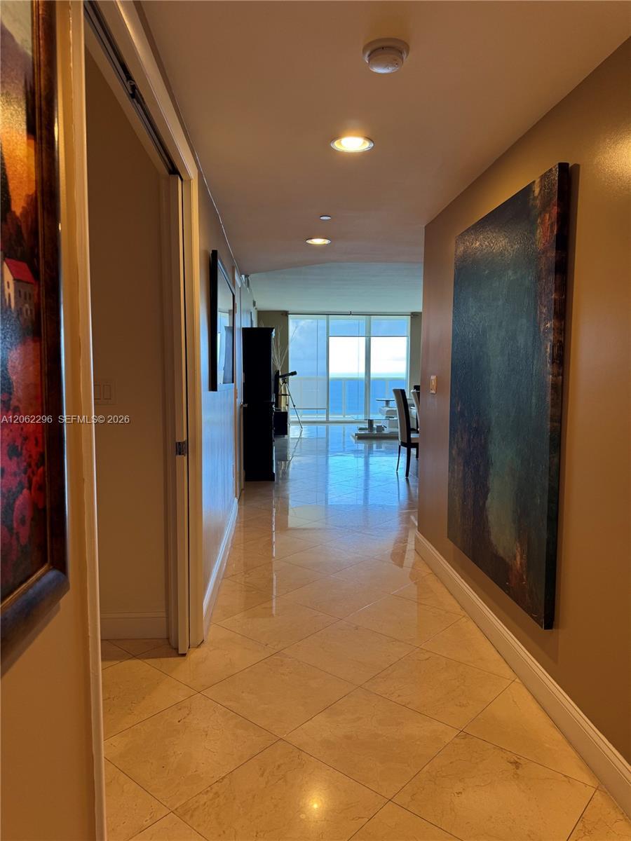 1850 S Ocean Dr # 4203, Hallandale Beach FL 33009