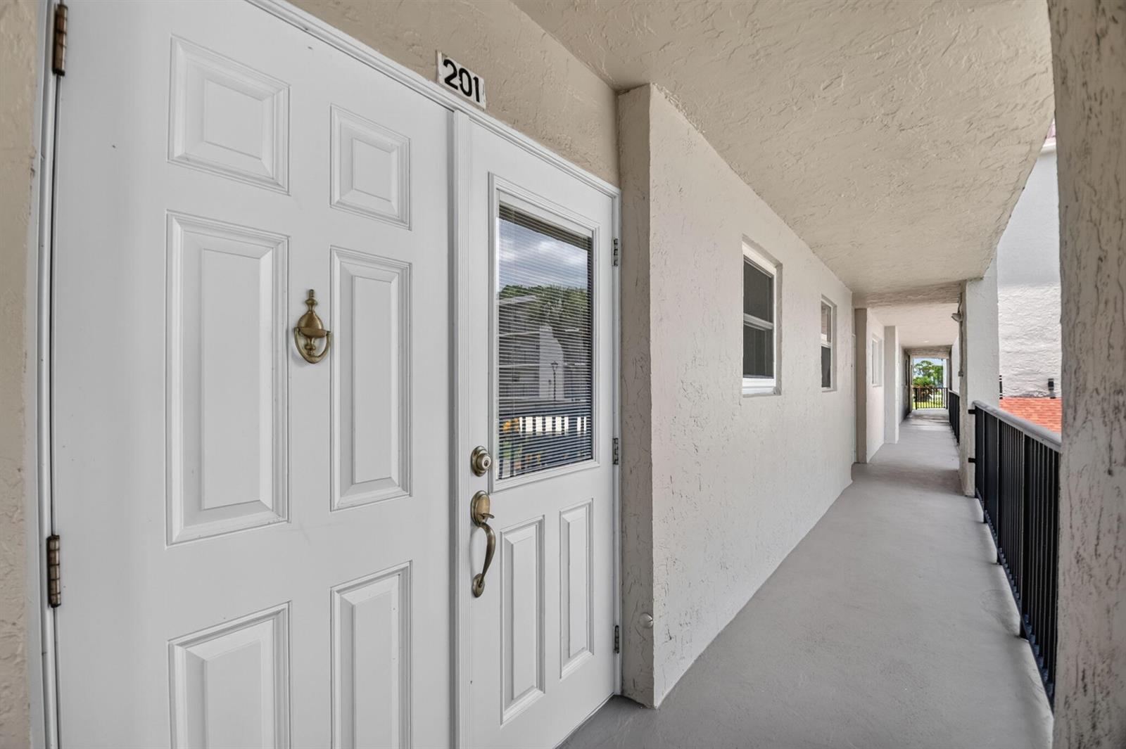 3425 Via Poinciana # 201, Lake Worth FL 33467