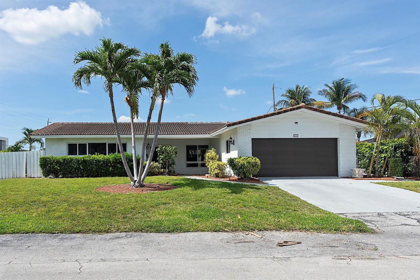 2910 NE 40TH Court, Lighthouse Point FL 33064