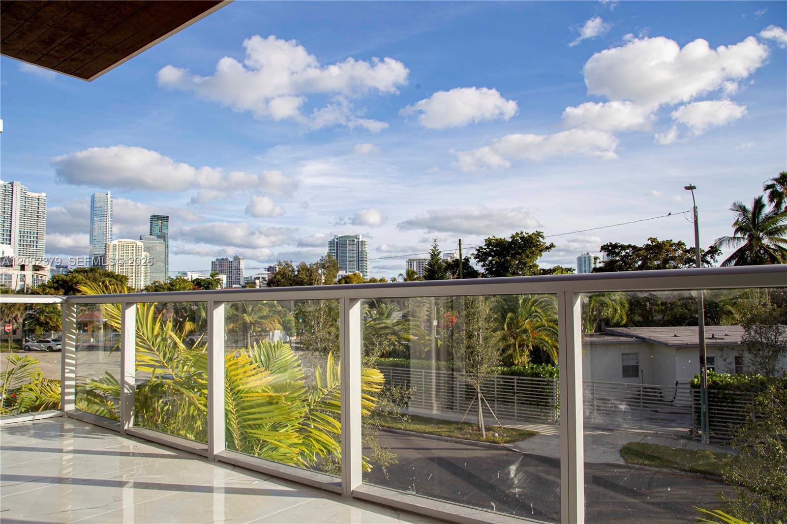 529 SW 11th St # 202, Miami FL 33129