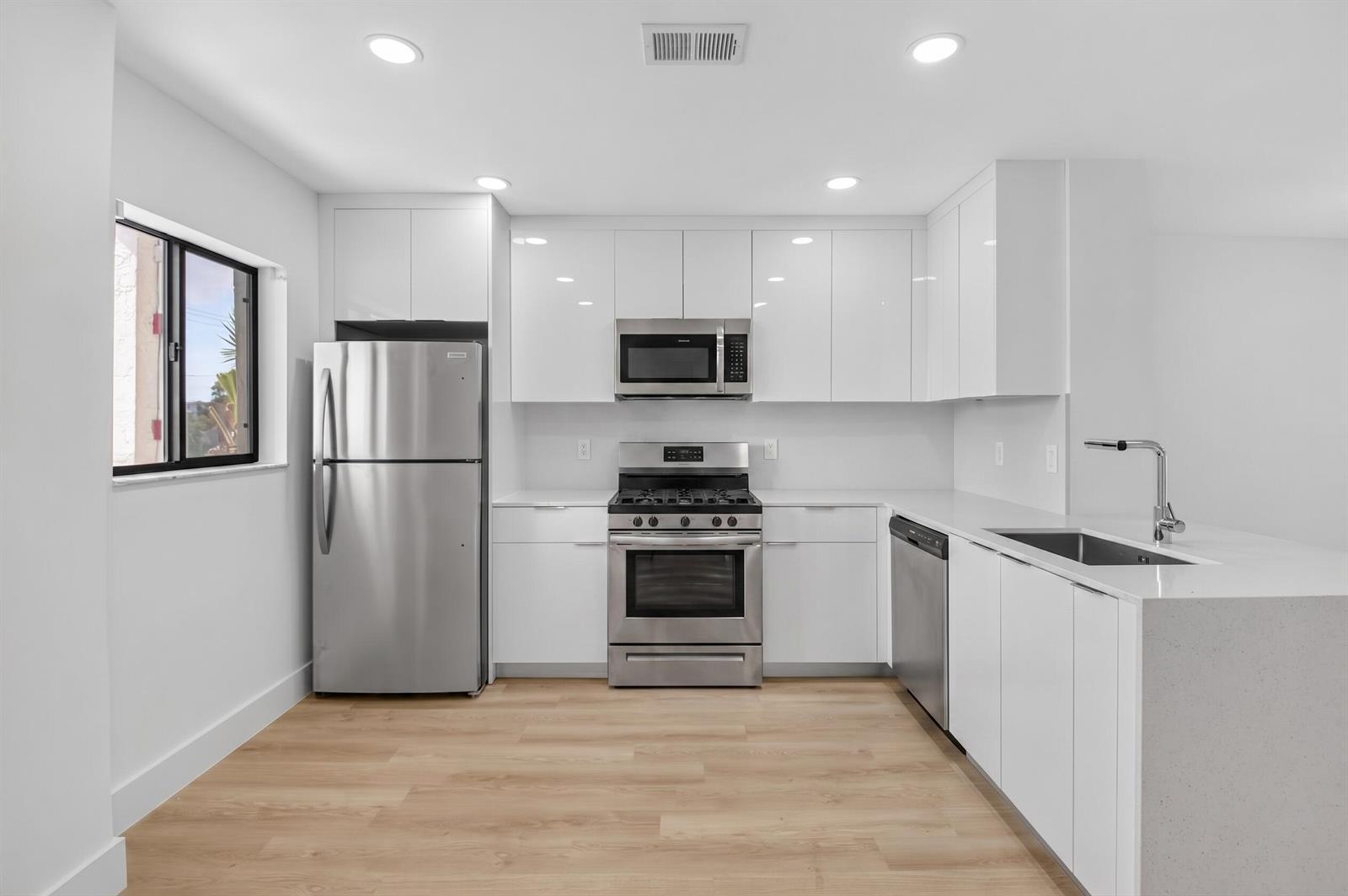 100 W HIDDEN VALLEY Boulevard # 502, Boca Raton FL 33487