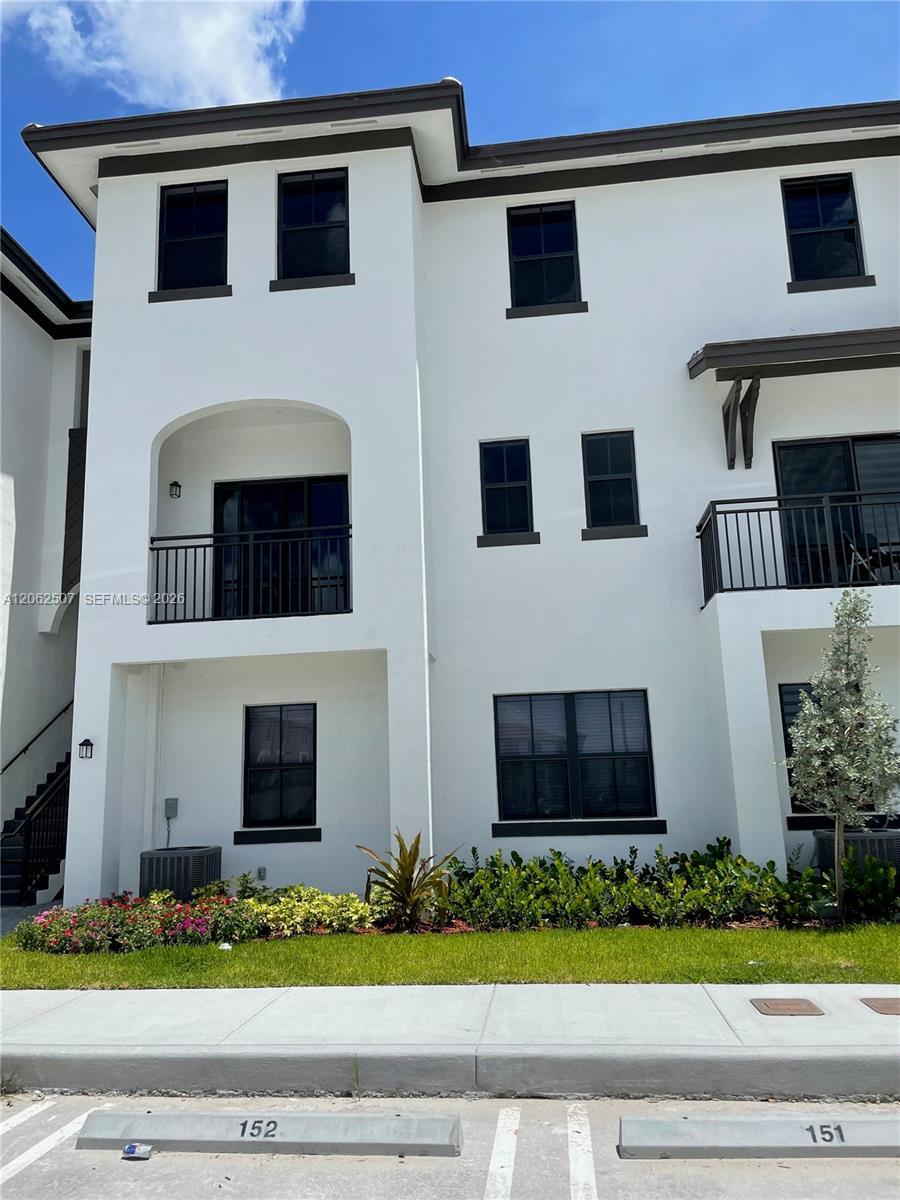 15560 SW 136th St # 207, Miami FL 33196