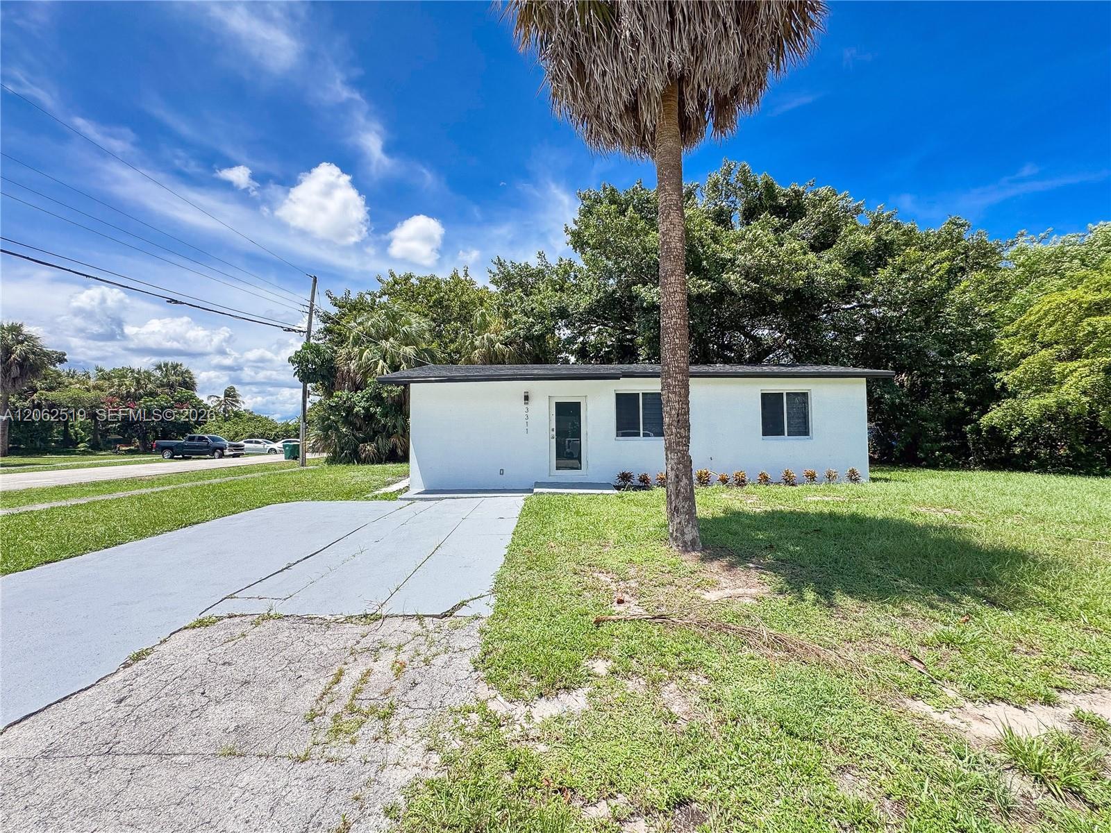 3311 NW 9th St, Lauderhill FL 33311