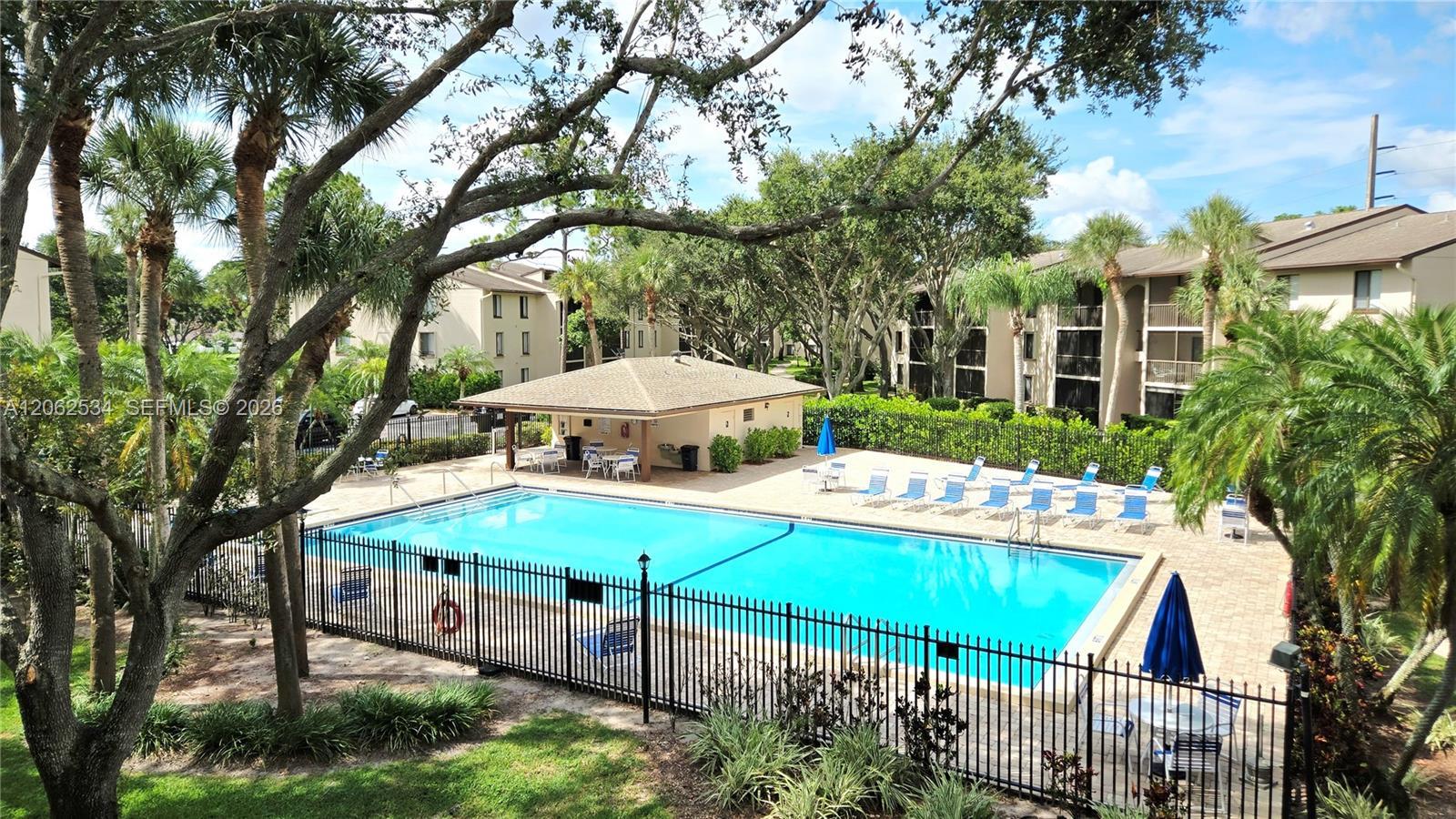 202 Foxtail Dr # G2, Green Acres FL 33415