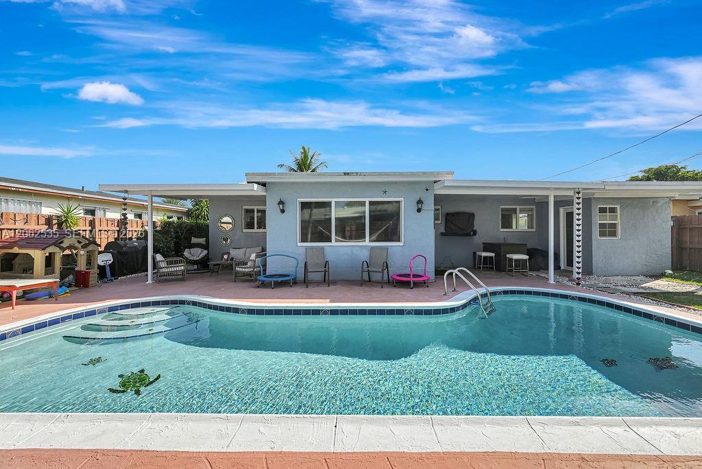 740 N 73rd Ave, Hollywood FL 33024