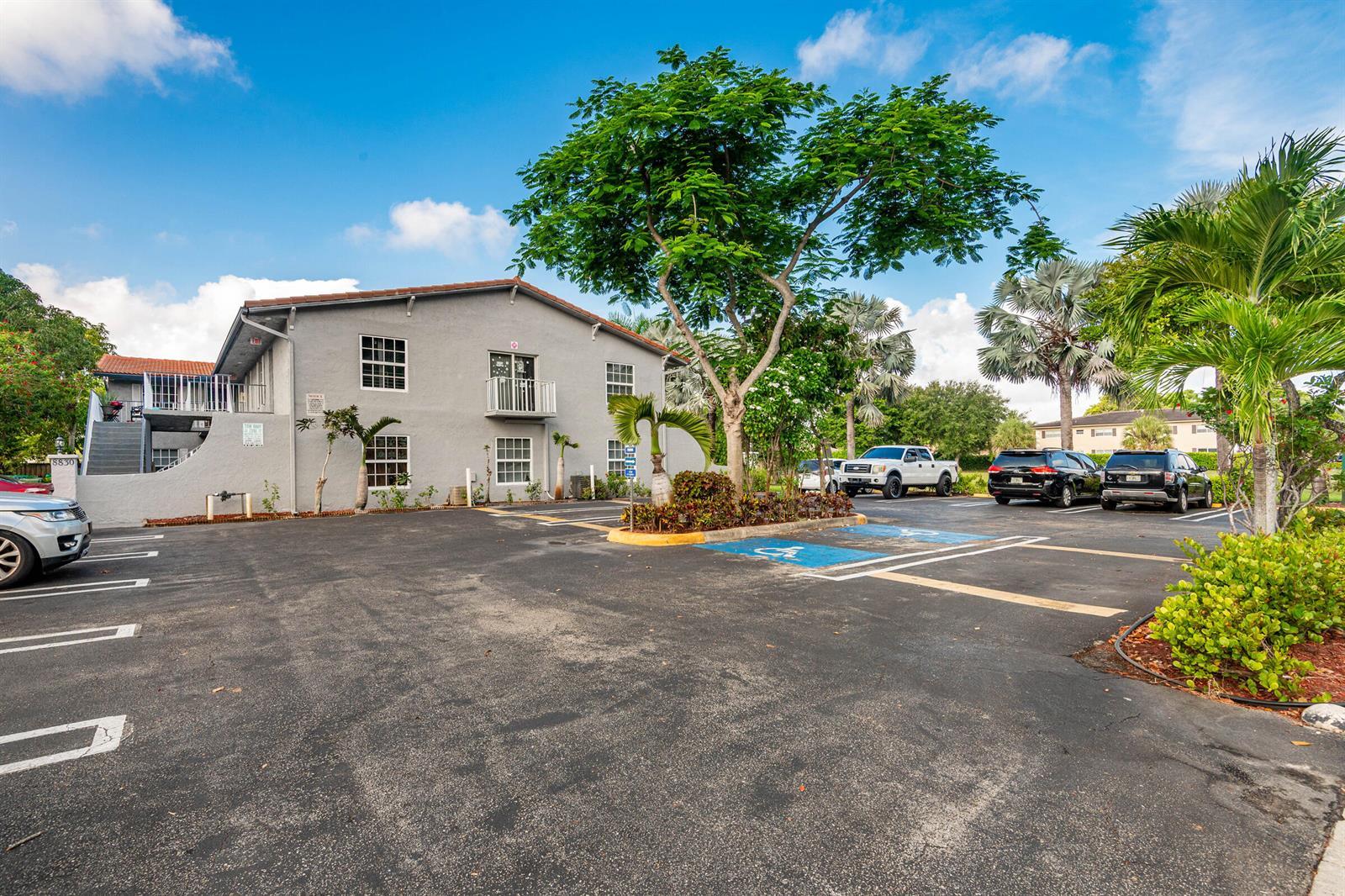 8830 W SAMPLE Road # 3, Coral Springs FL 33065