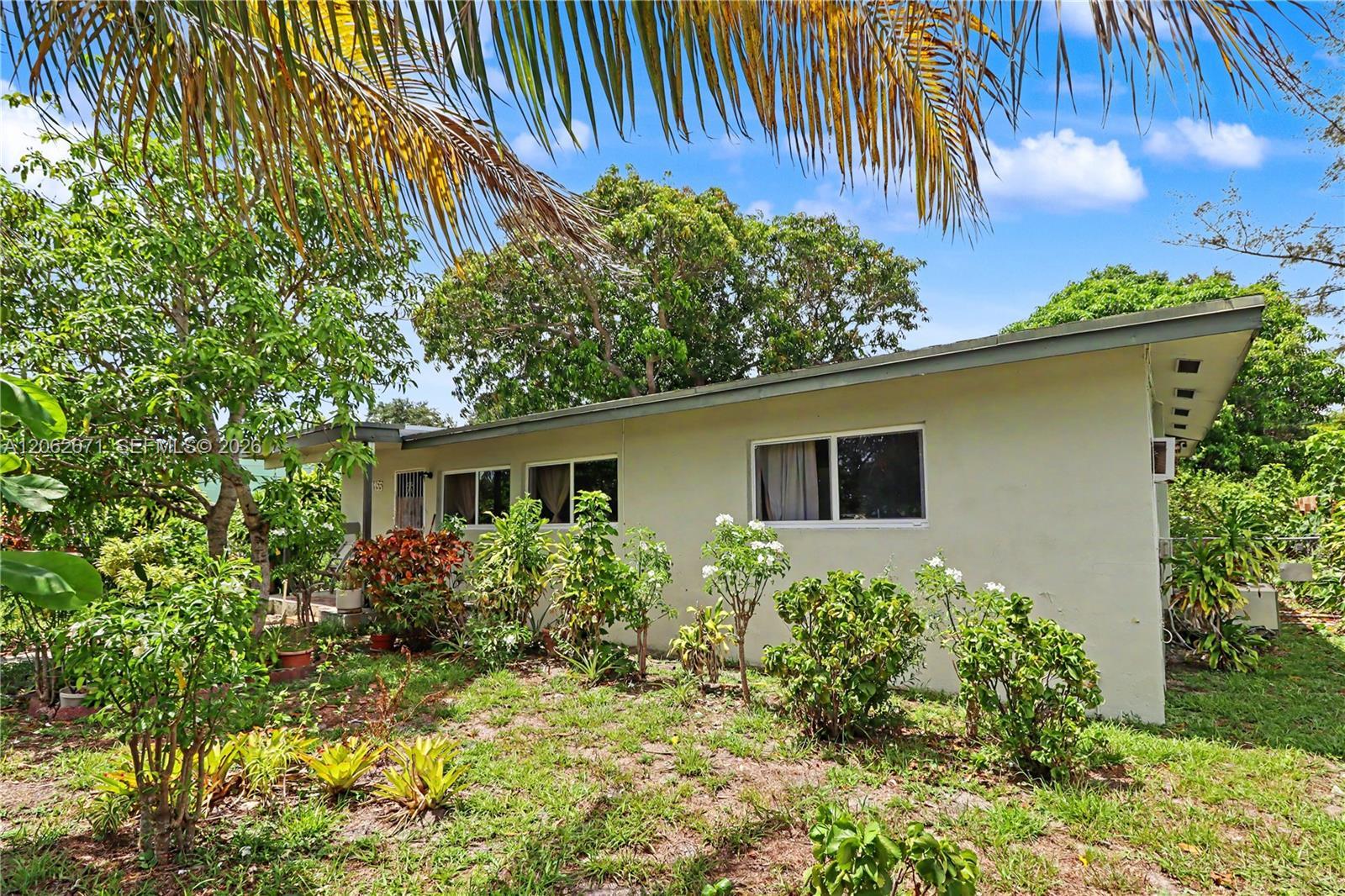 1155 NE 136th St, North Miami FL 33161