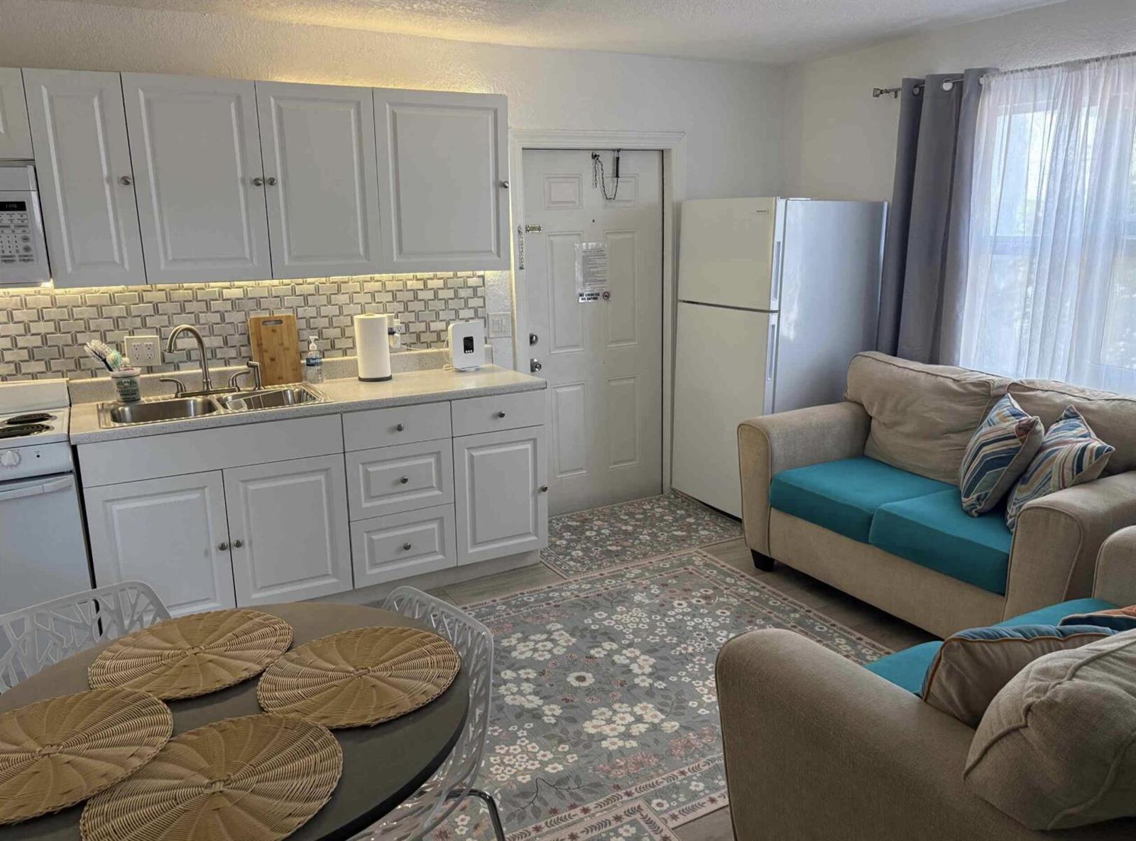 820 15TH Street # 2, West Palm Beach FL 33401