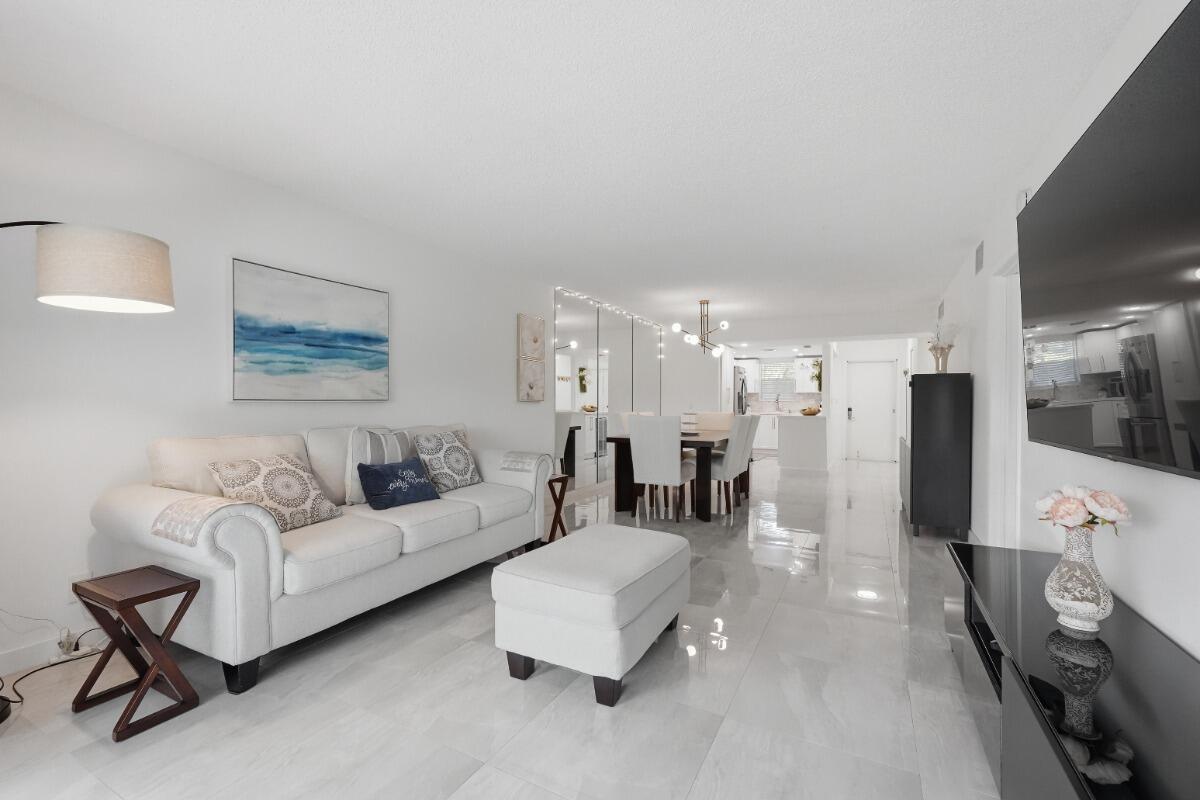 6100 NW 44TH Street # 104, Lauderhill FL 33319
