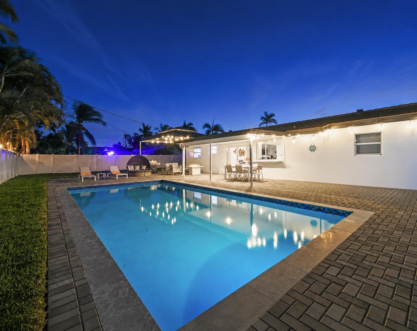 5040 NE 22ND Avenue, Lighthouse Point FL 33064