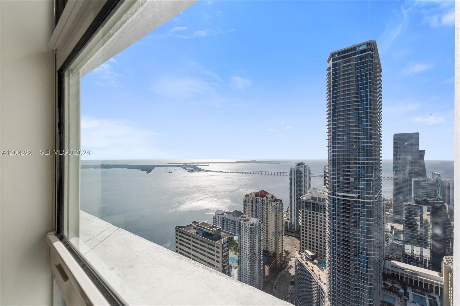 950 Brickell Bay Dr # 5507, Miami FL 33131