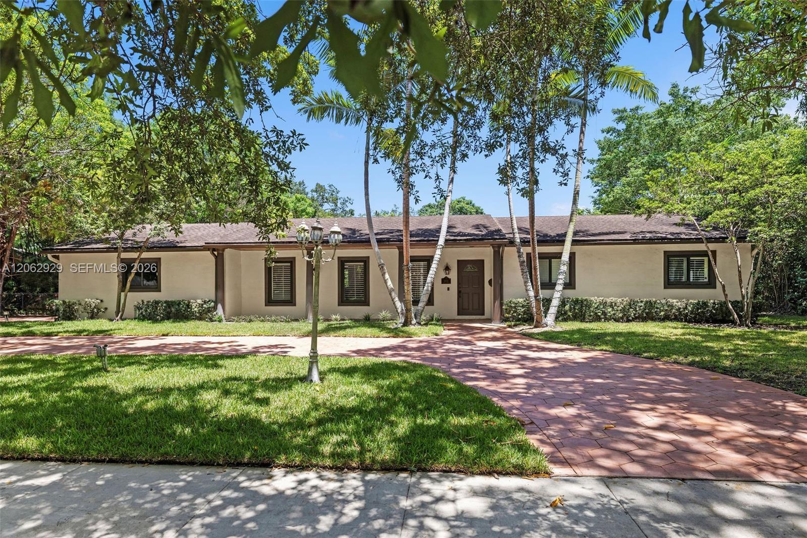 15221 SW 82nd Ave, Palmetto Bay FL 33157