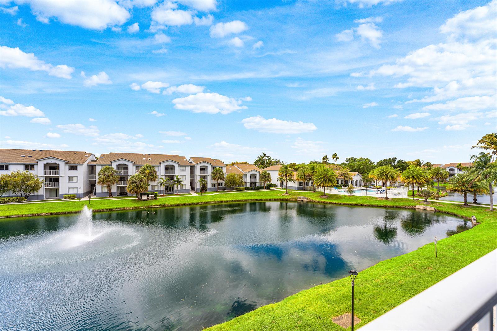 2620 S University Drive # 308, Davie FL 33328