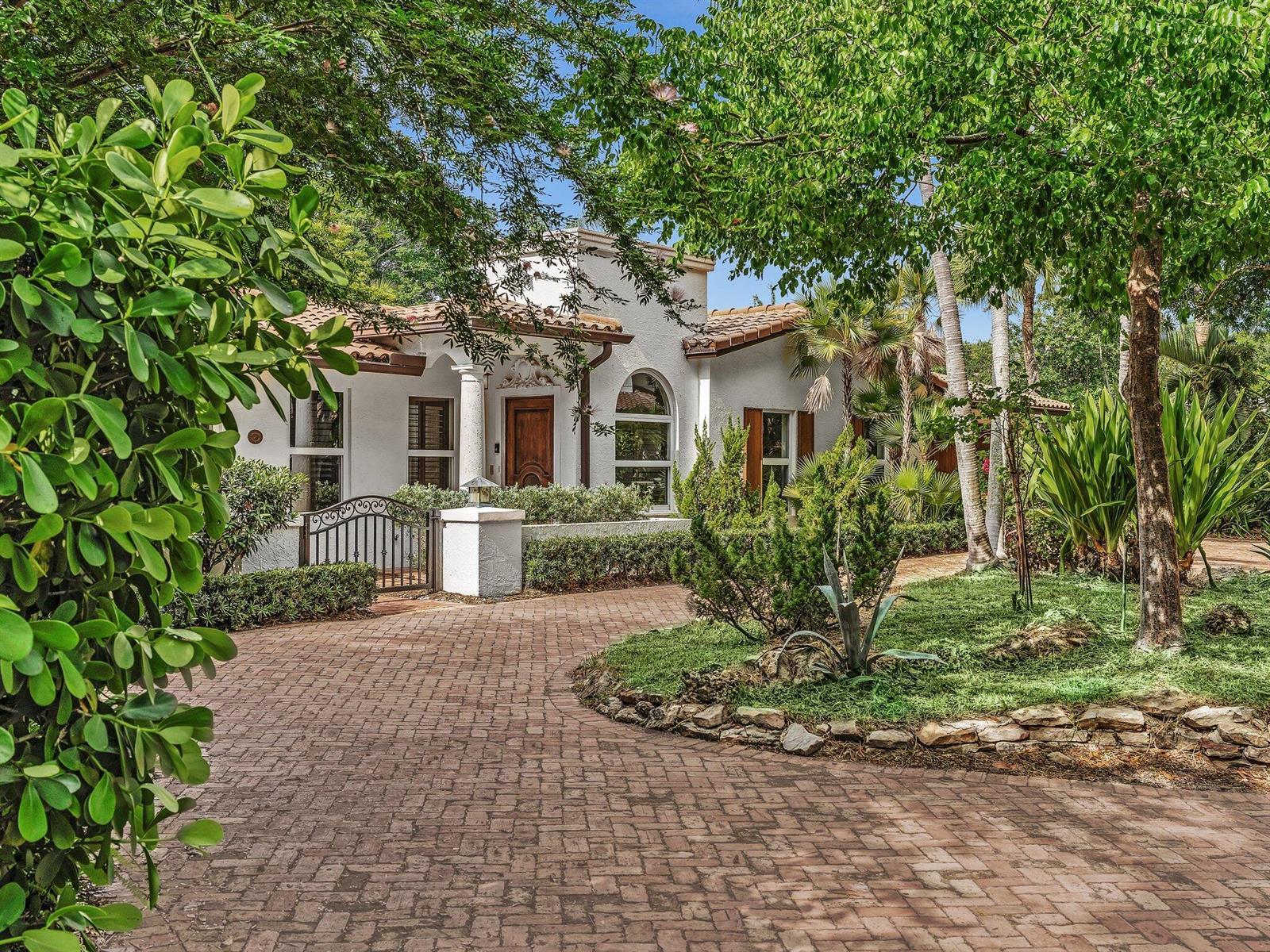 898 Azalea Street, Boca Raton FL 33486
