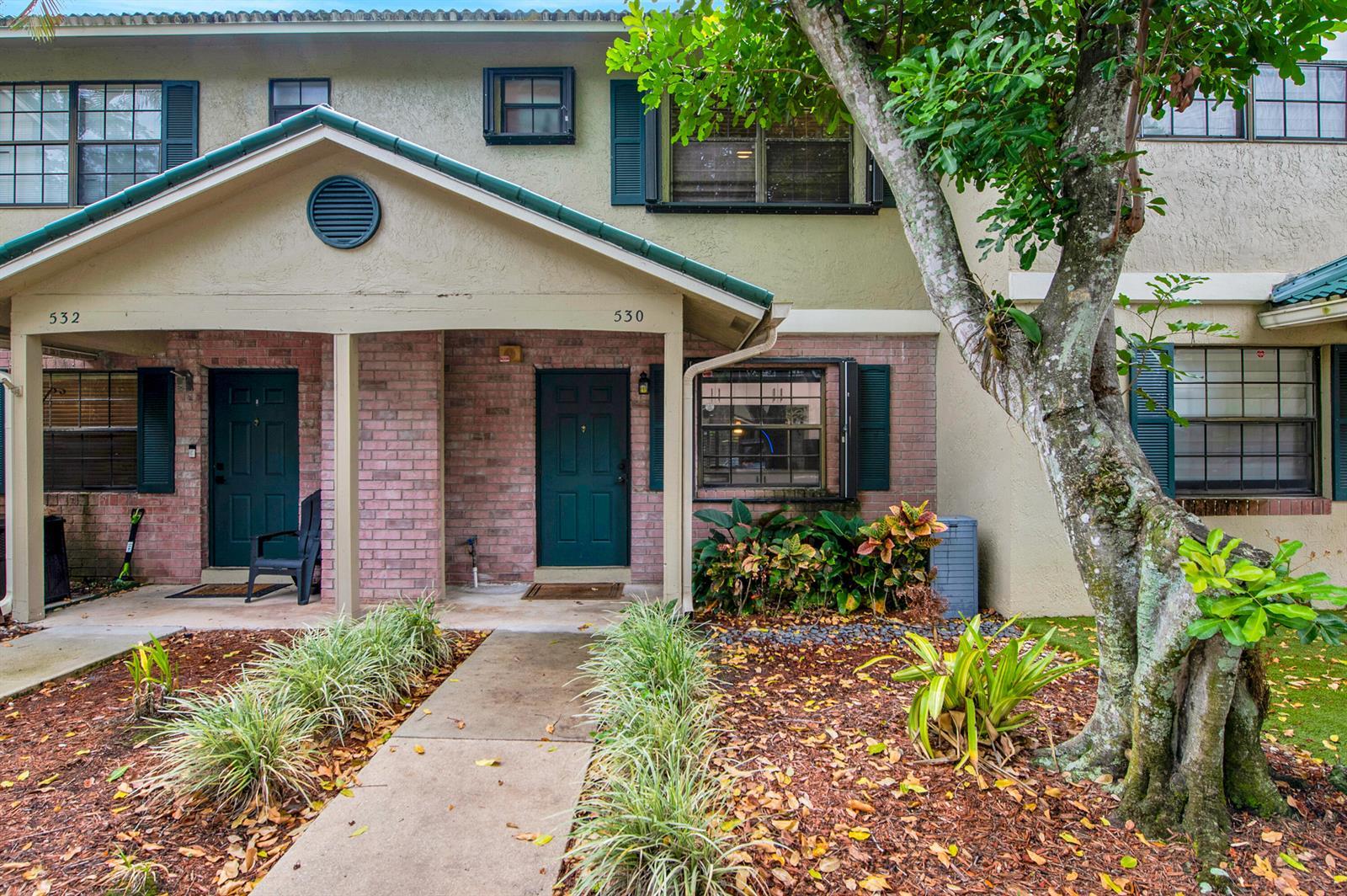 530 WESTREE Lane # 530, Plantation FL 33324