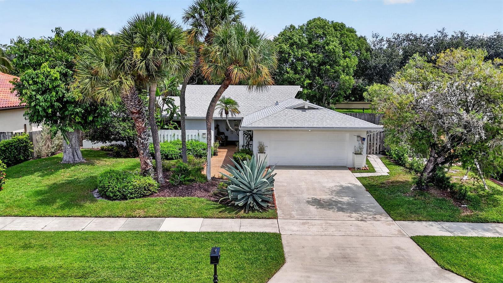 4899 Sugar Pine Drive, Boca Raton FL 33487