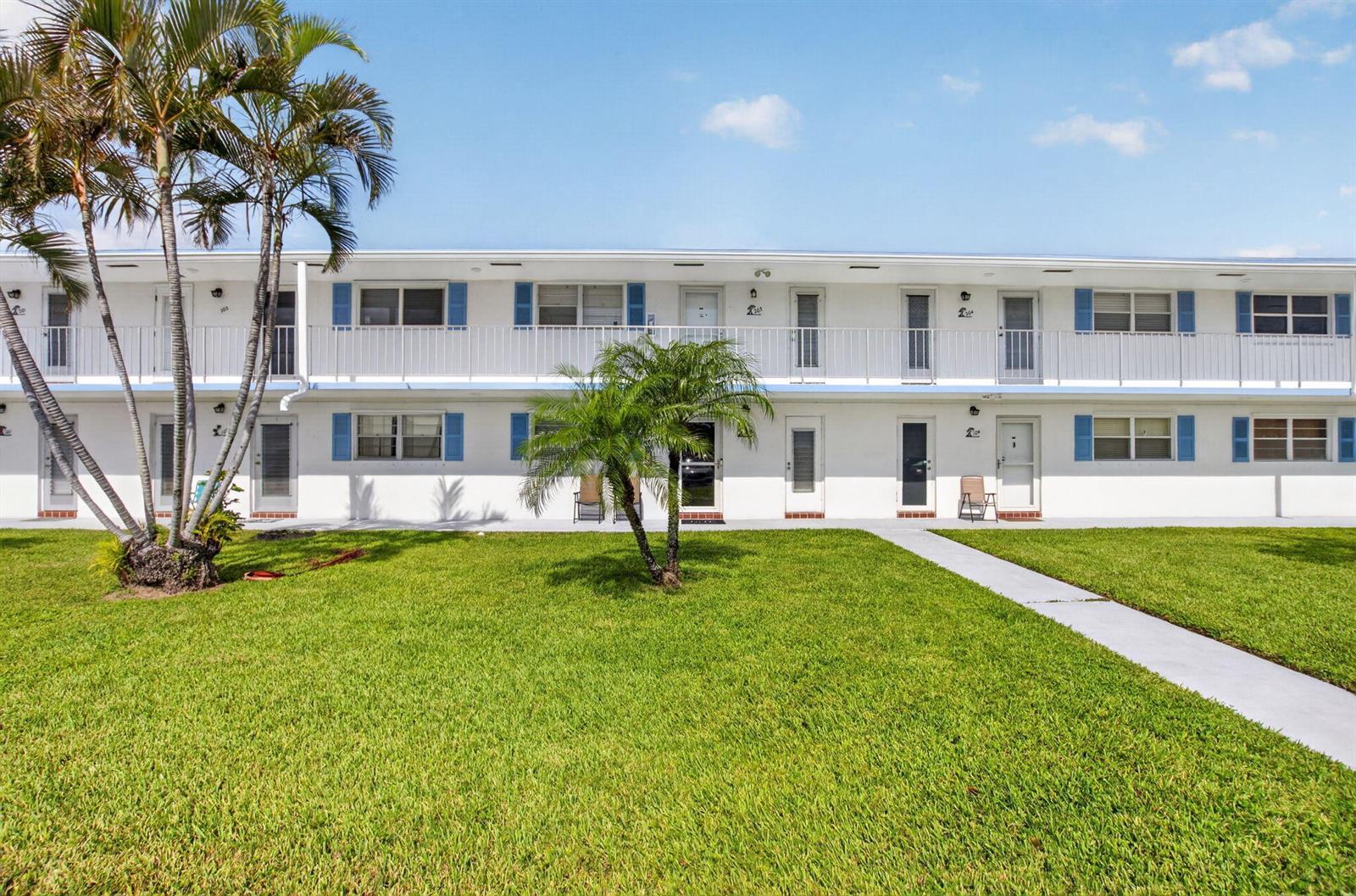 1115 LAKE Terrace # 103, Boynton Beach FL 33426
