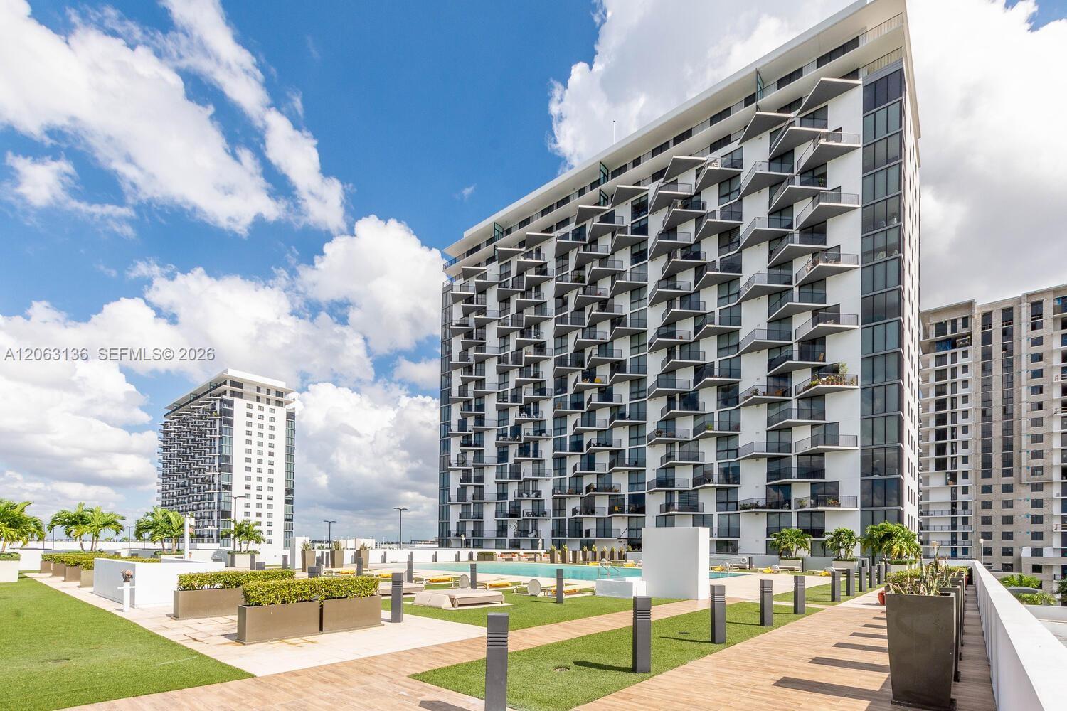 5300 Paseo Blvd # 1905, Doral FL 33166