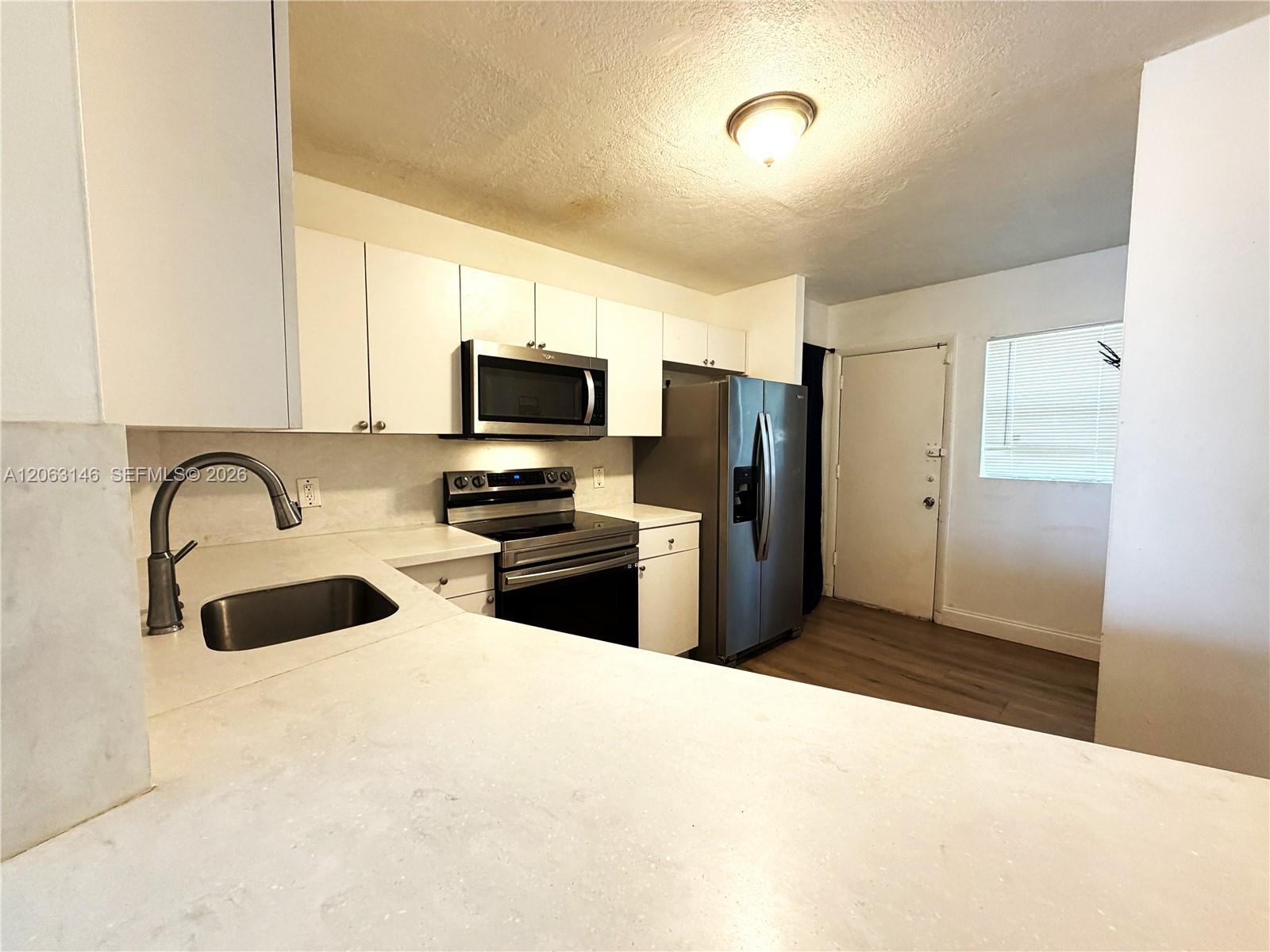 1770 NE 191st St # 1, Miami FL 33179