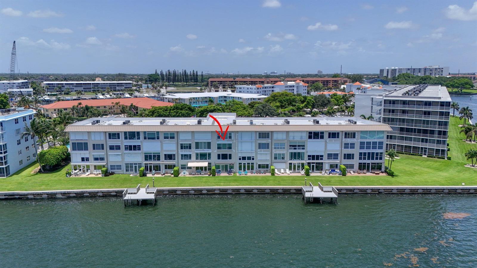 52 Yacht Club Drive # 305, North Palm Beach FL 33408