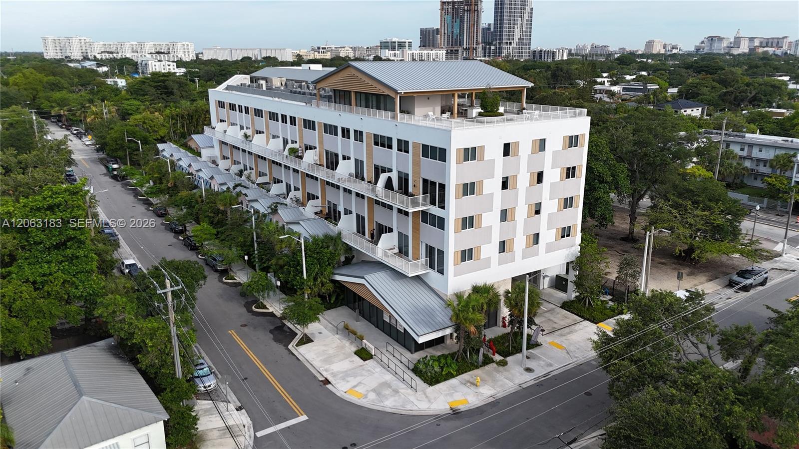 3335 Thomas Ave # 211, Miami FL 33133