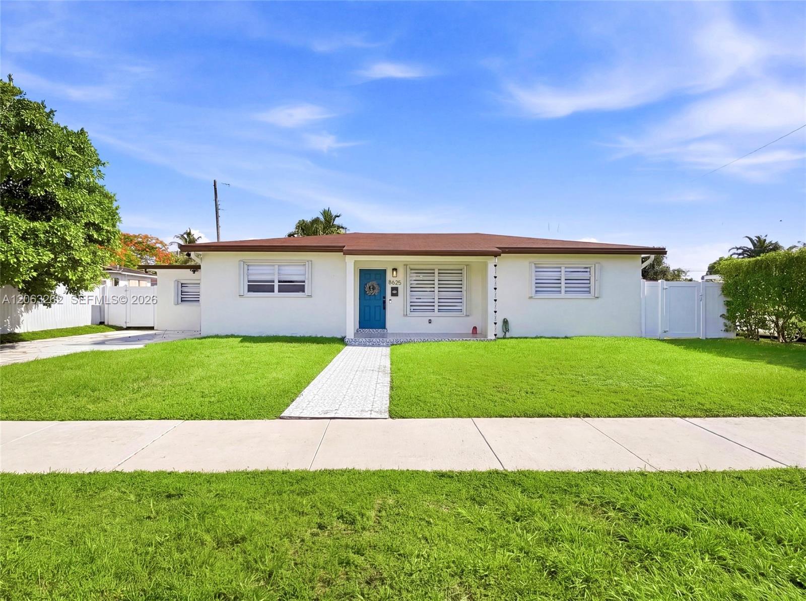8625 SW 42nd St, Miami FL 33155