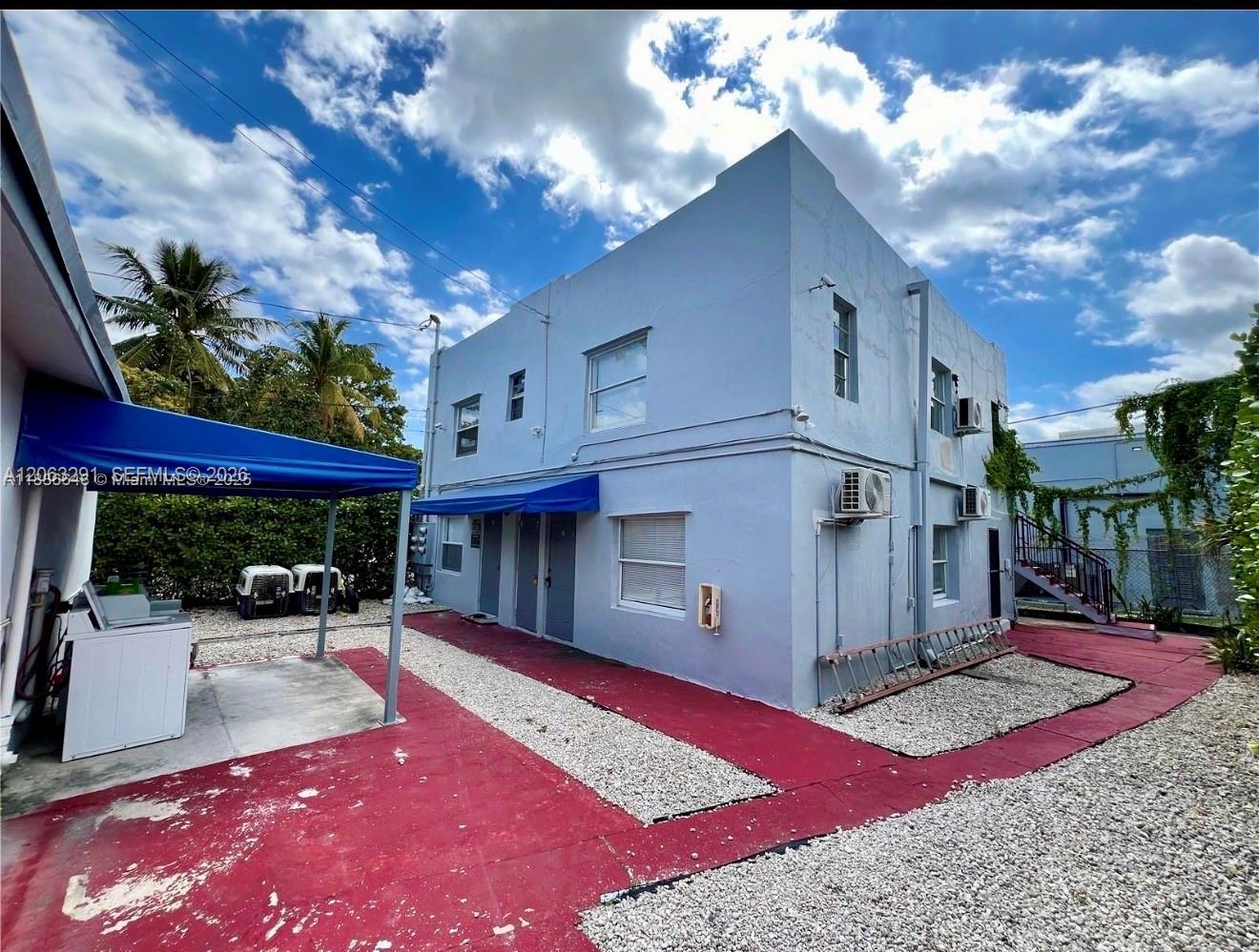 548 NW 30th St # 2, Miami FL 33127