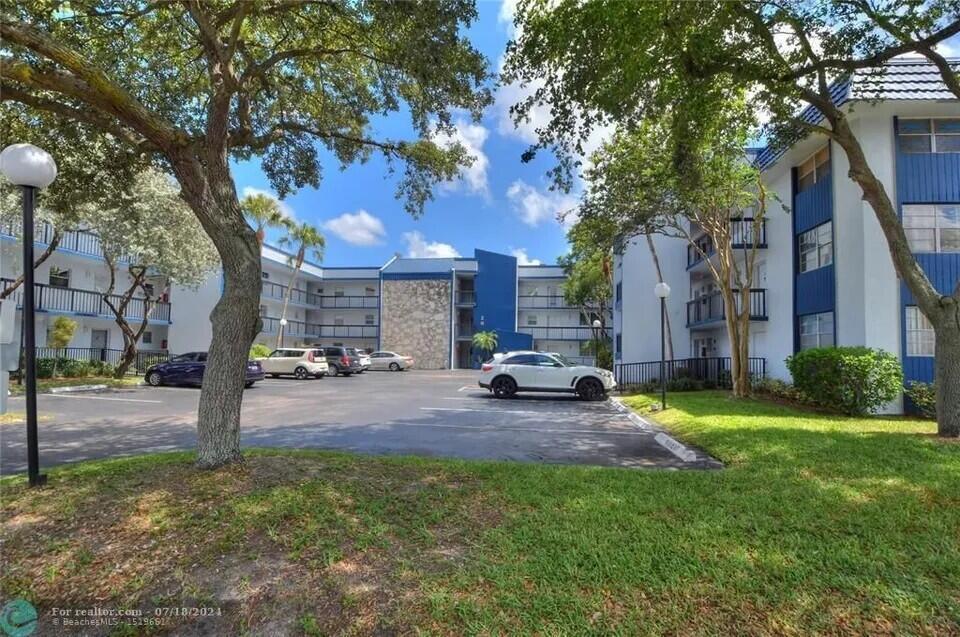 3210 HOLIDAY SPRINGS Boulevard # 110, Margate FL 33063
