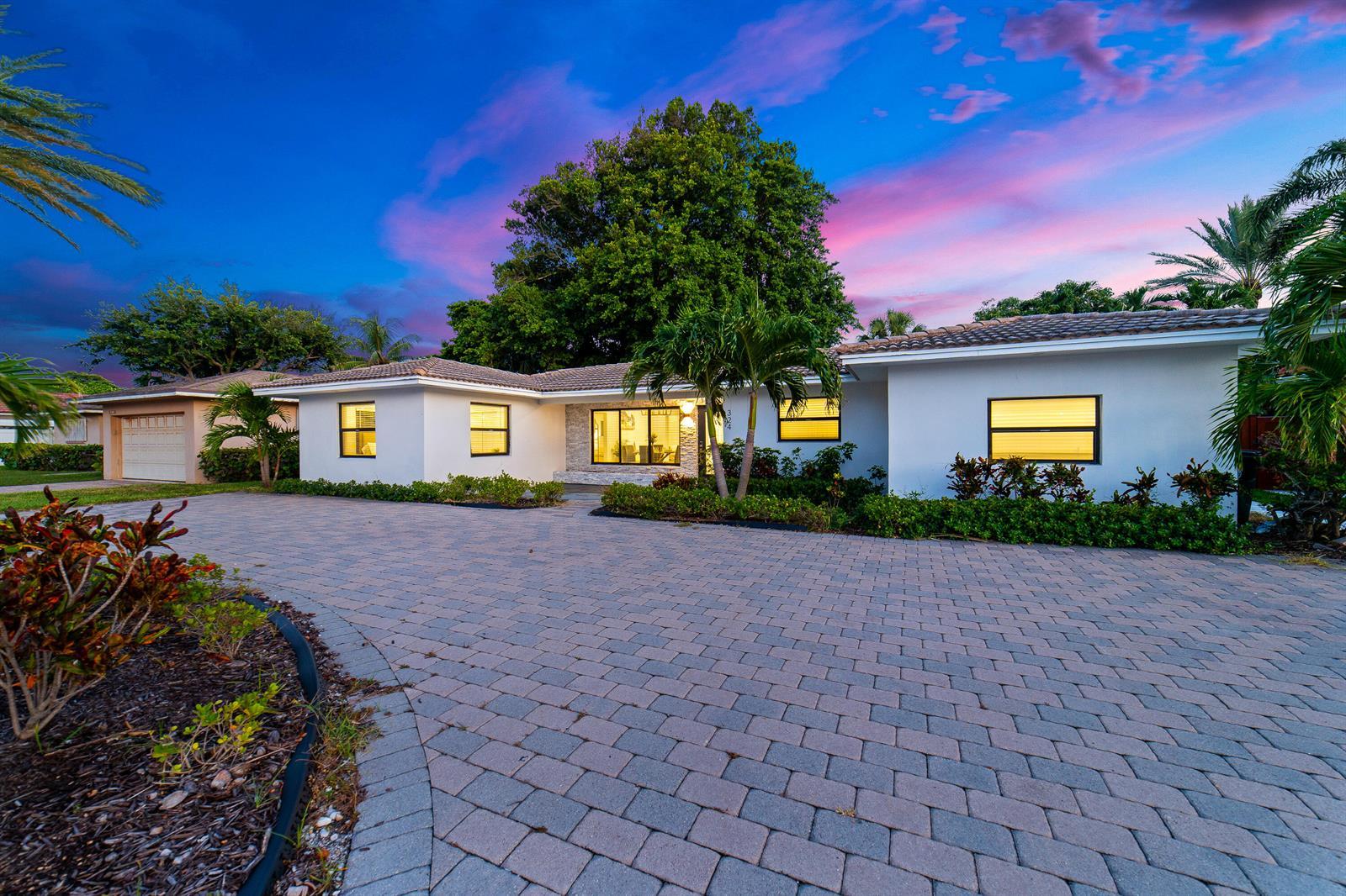 324 Bamboo Road, Palm Beach Shores FL 33404