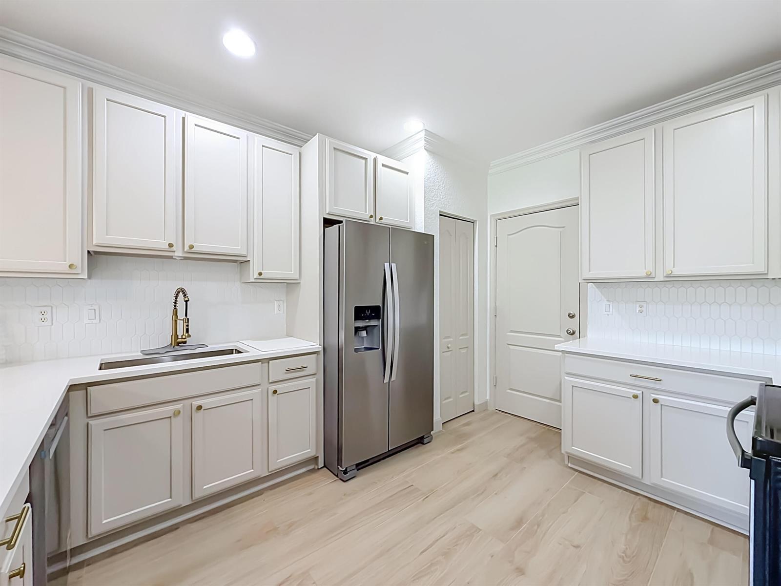 4106 WINDMILL PALM Way, FL 33463