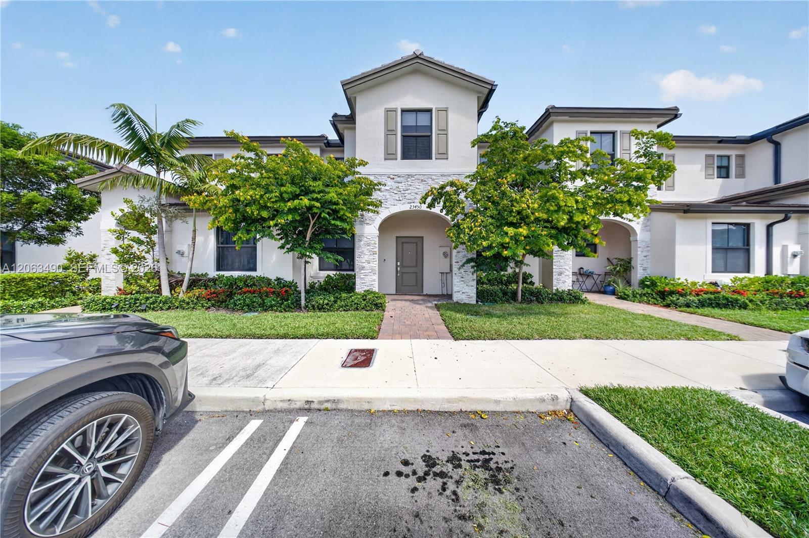 23450 SW 127th Pl, Homestead FL 33032