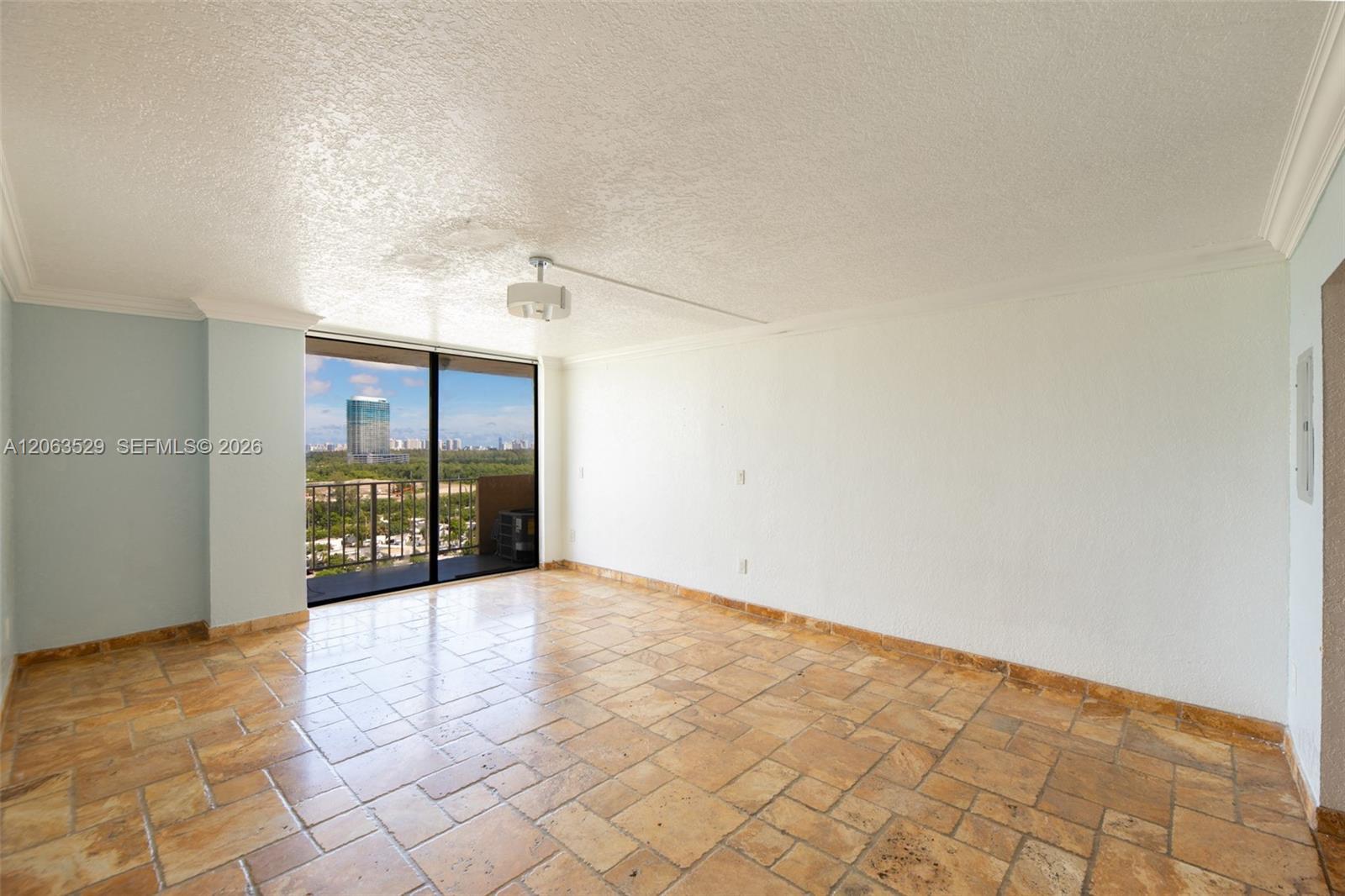 2350 NE 135th St # 1503, North Miami FL 33181