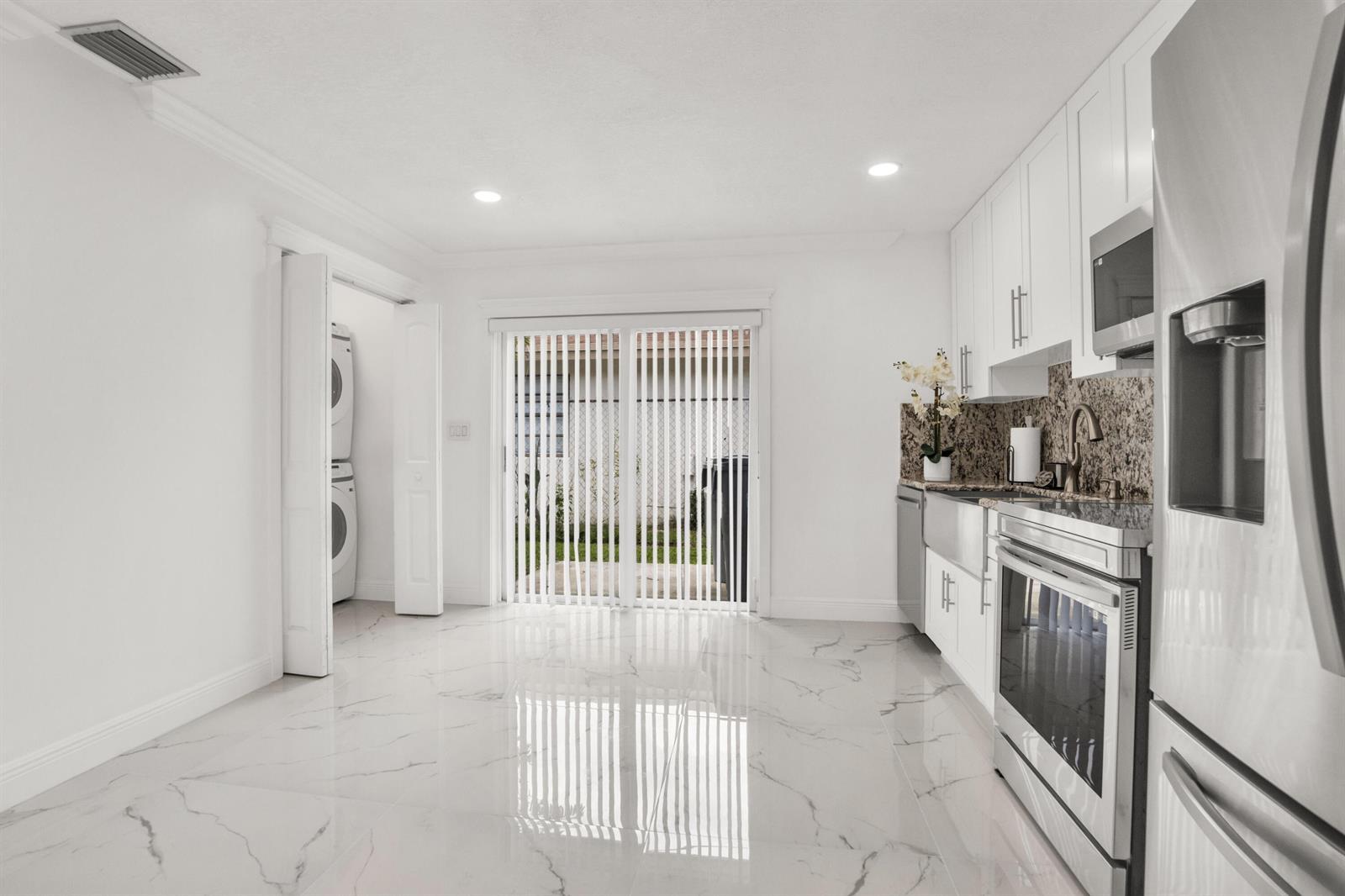 3421 NE 5th Avenue, Pompano Beach FL 33064