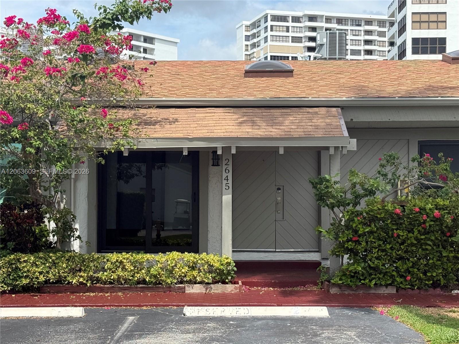 2645 S Parkview Dr # 2645, Hallandale Beach FL 33009