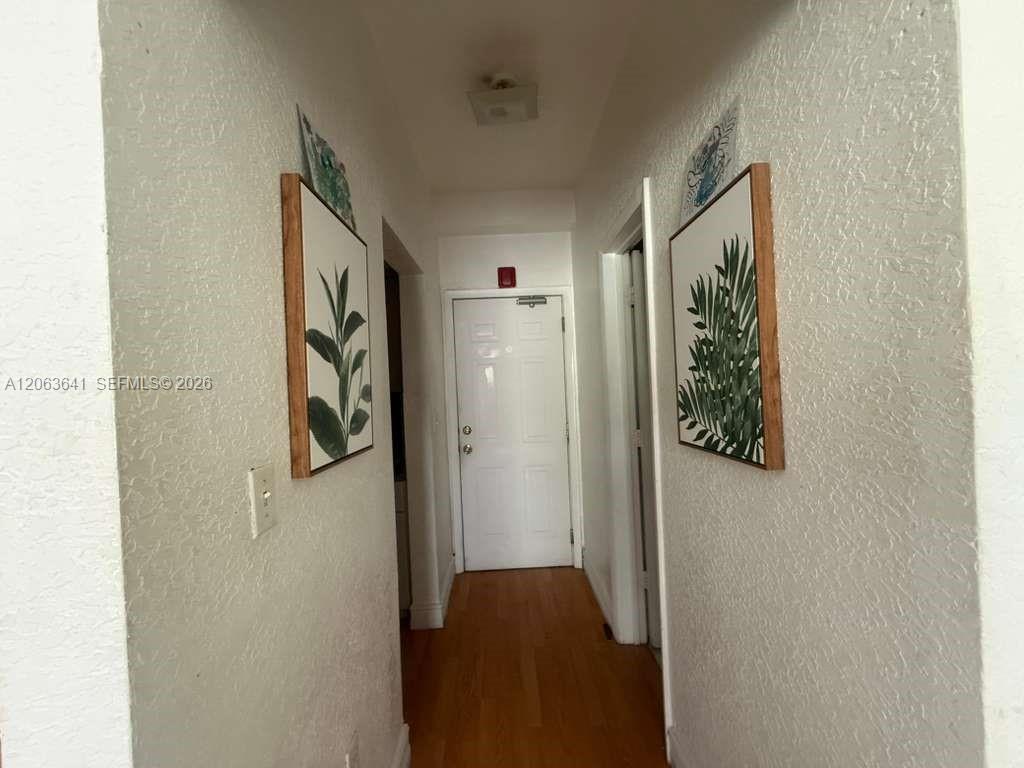 820 Euclid Ave # 206, Miami Beach FL 33139