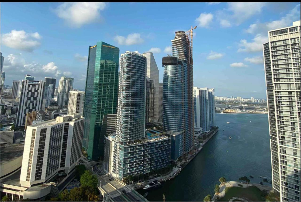 55 SE 6th Street # 4007, Miami FL 33131