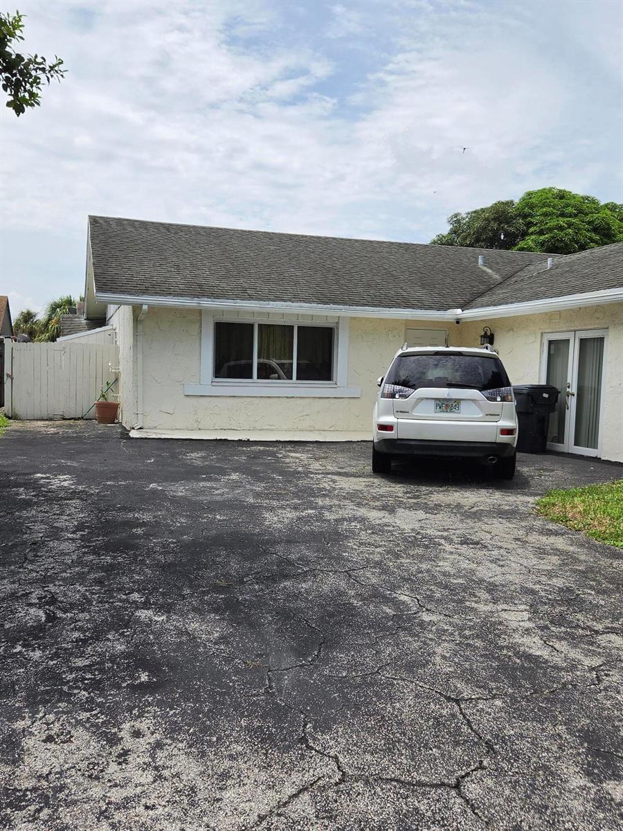 7520 SW 6TH Court SW, North Lauderdale FL 33068
