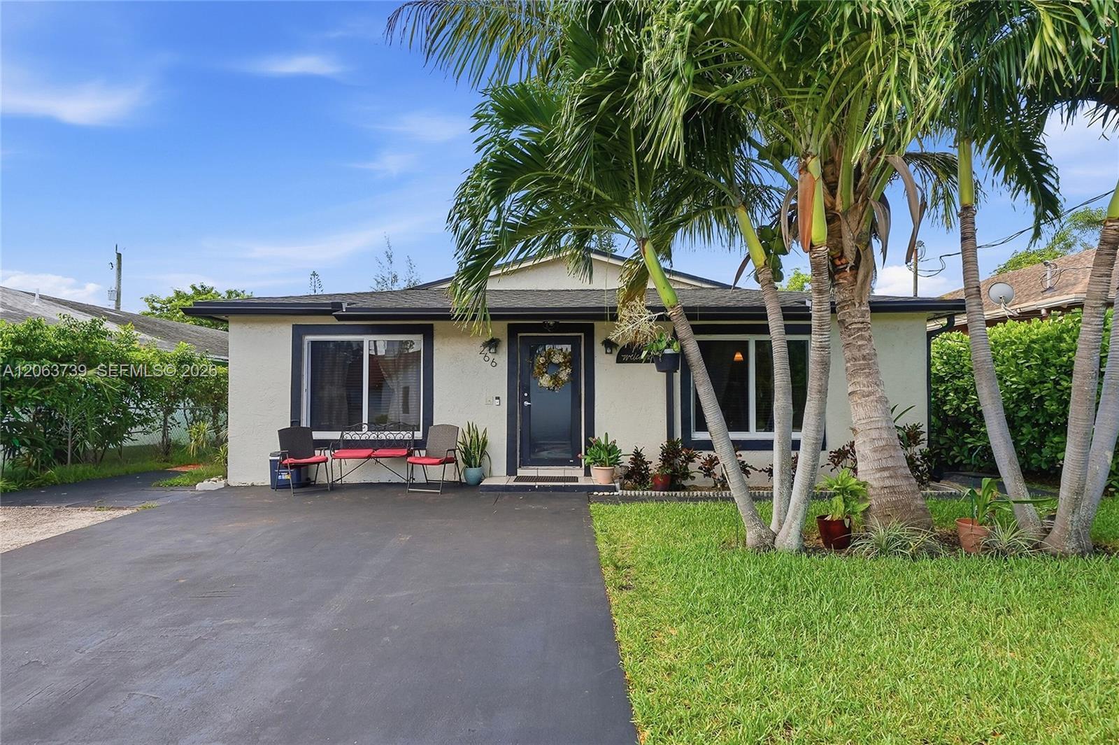 266 SW 7th Ct, Deerfield Beach FL 33441