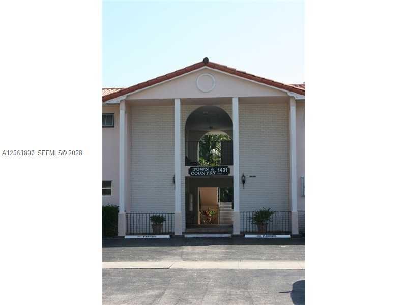 1431 S 14th Ave # 207, Hollywood FL 33020