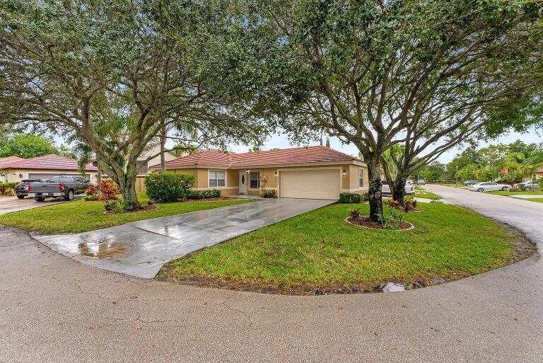 12230 DARTMOOR DRIVE Drive, Wellington FL 33414