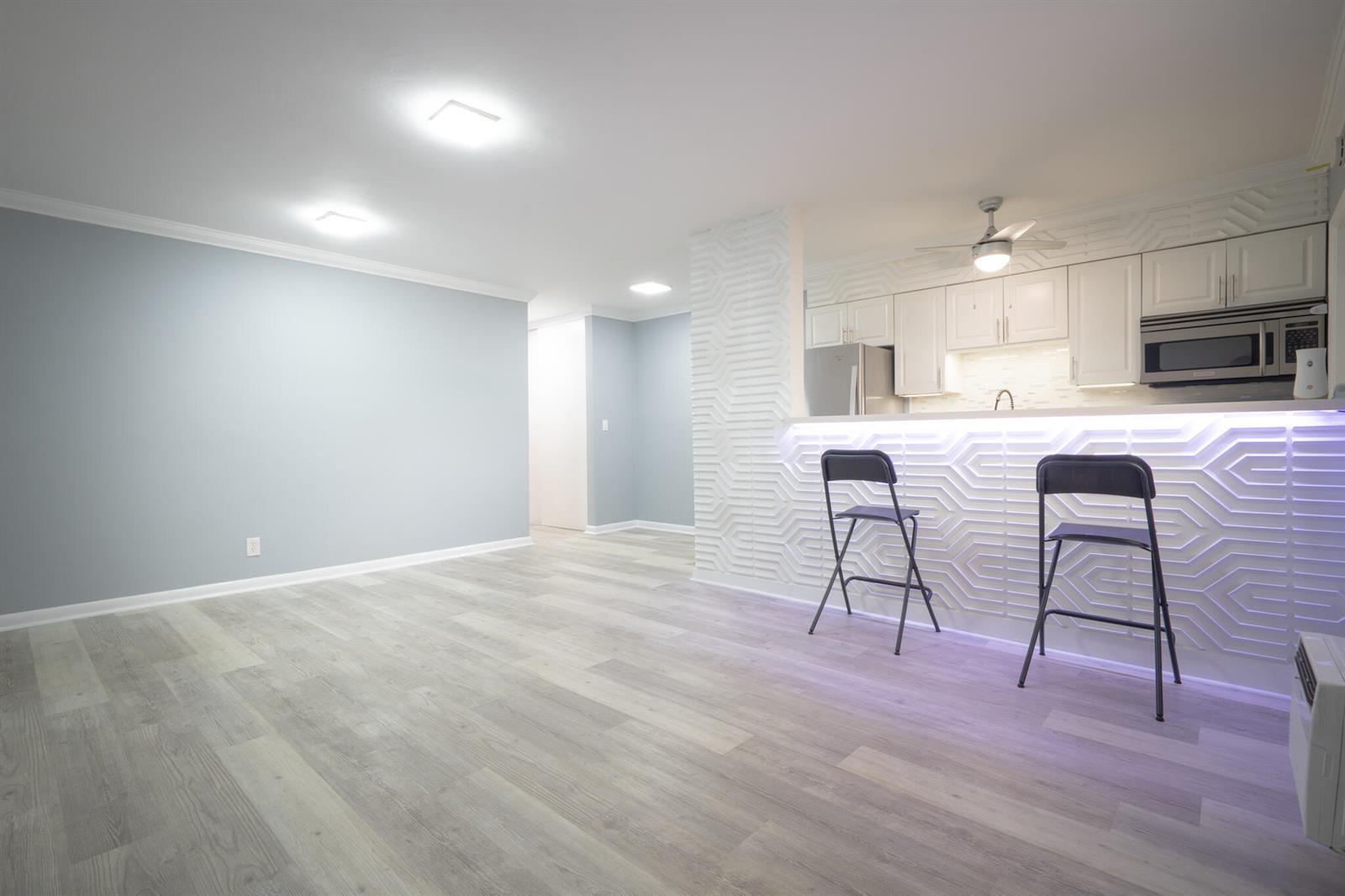 2621 Grant Street # 10A, Hollywood FL 33020