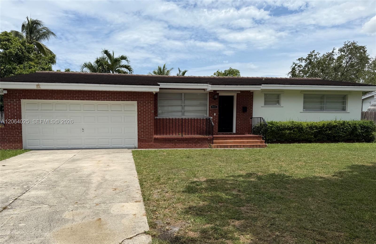 801 Albatross St, Miami Springs FL 33166