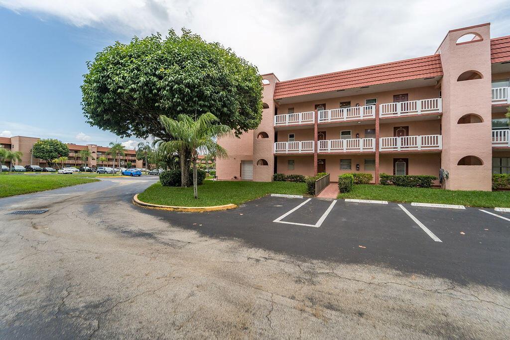 9641 SUNRISE LAKES Boulevard # 208, Sunrise FL 33322