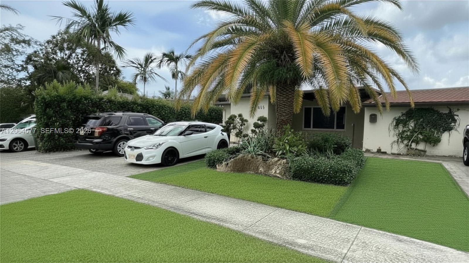 6550 SW 8th St, Pembroke Pines FL 33023