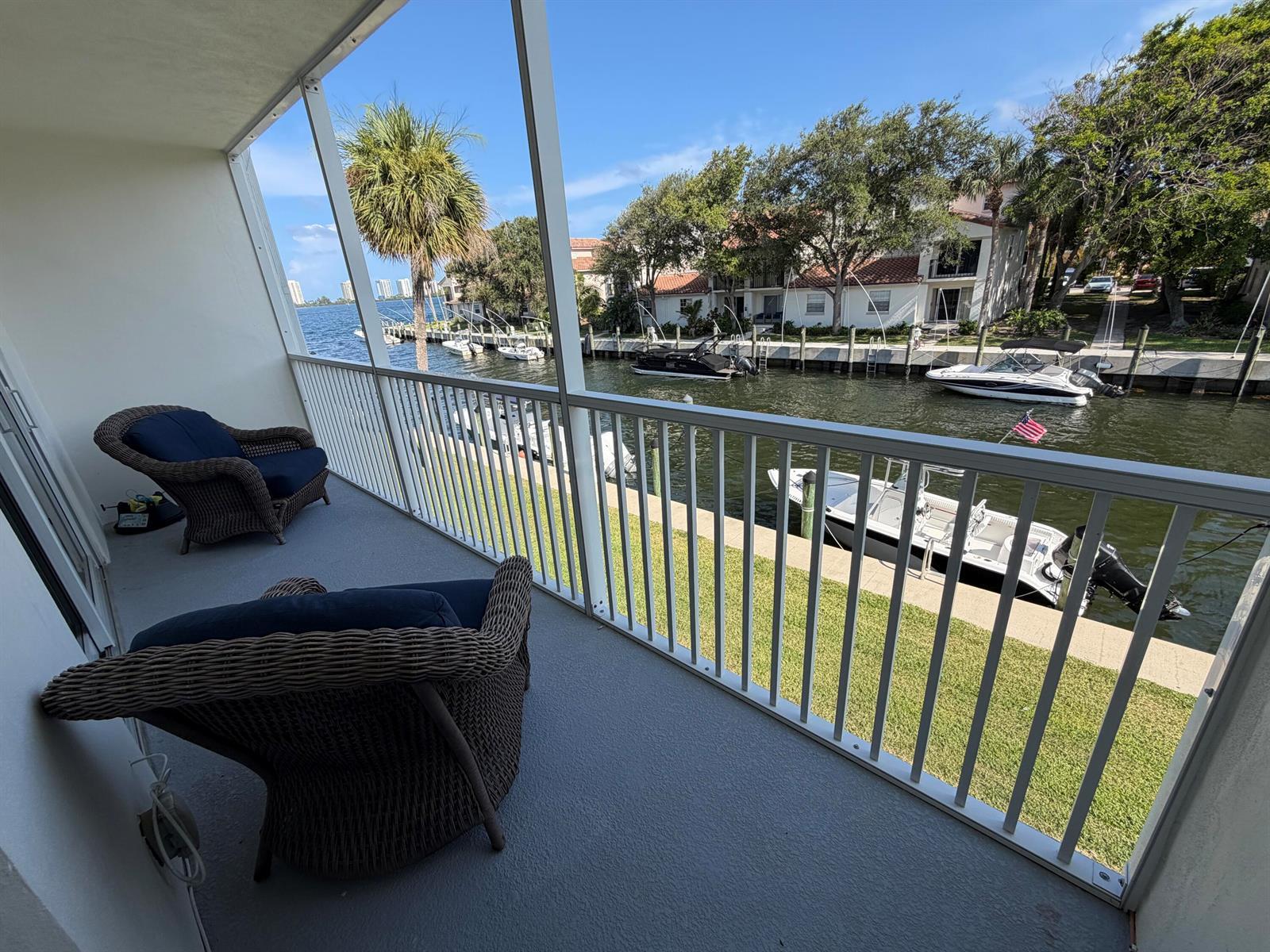 120 Lehane Terrace # 206, North Palm Beach FL 33408