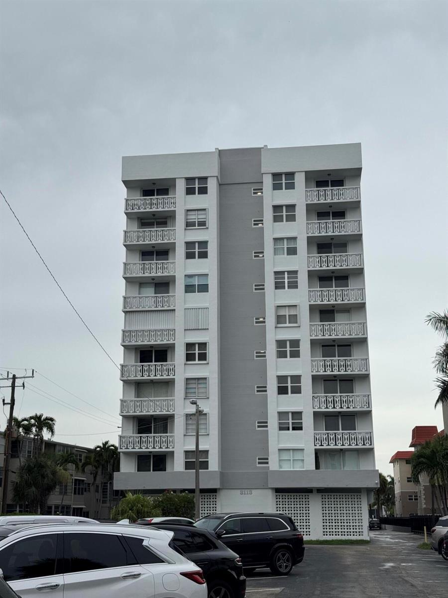 3113 S OCEAN Drive # 209, Hallandale Beach FL 33009