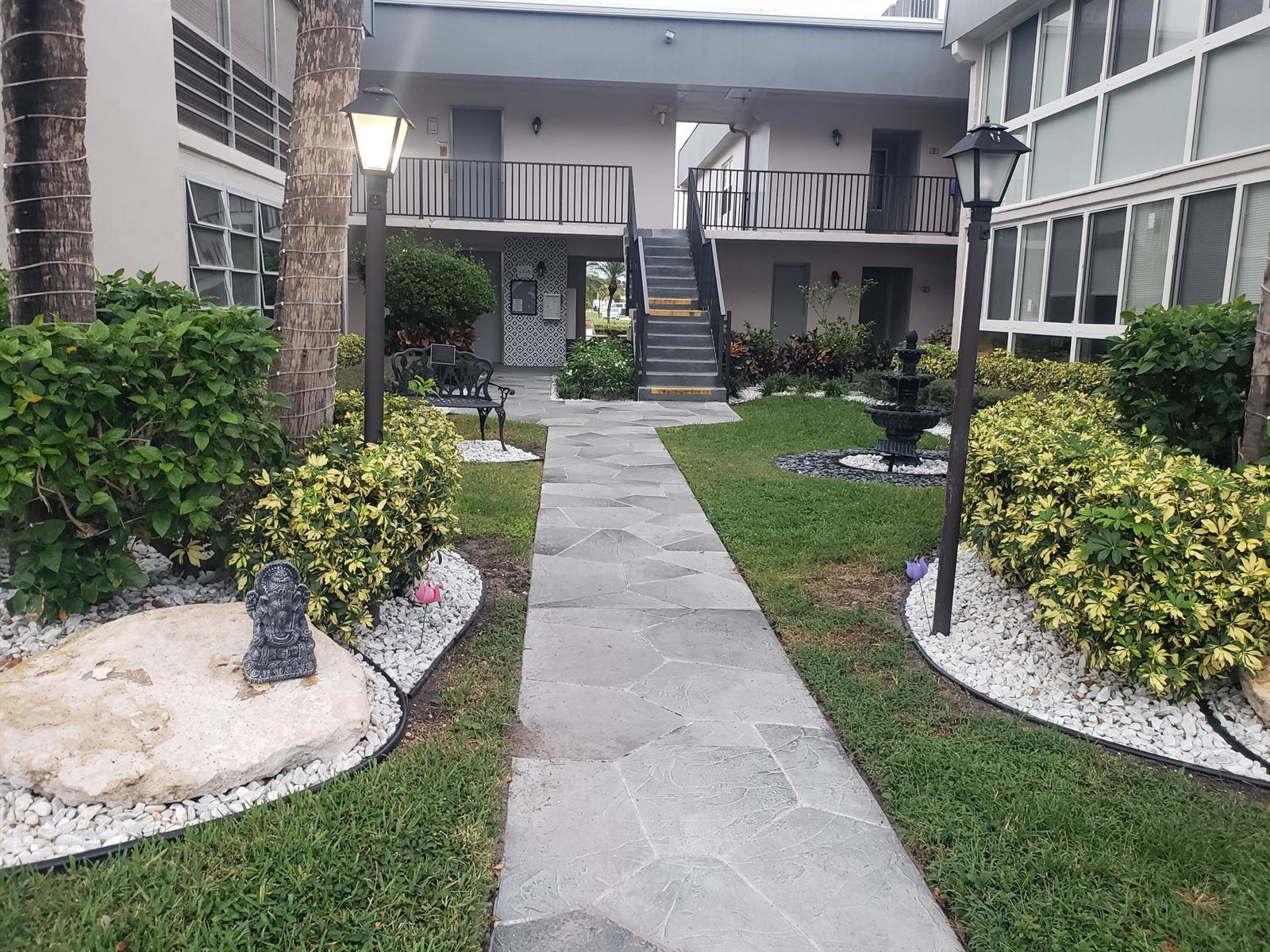 54 Piedmont B, Delray Beach FL 33484